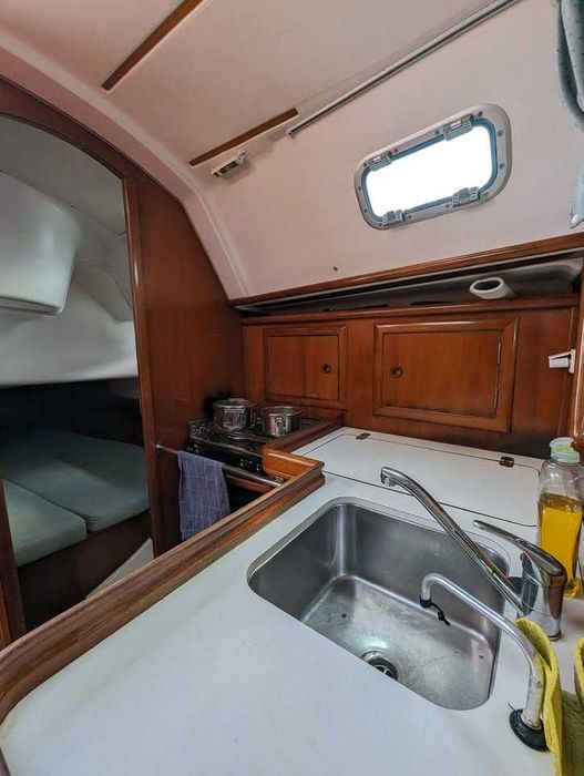 2000 Beneteau Oceanis 331