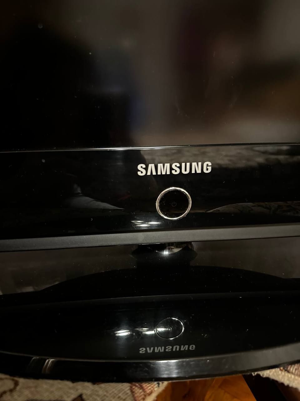 LCD Телевизор Samsung LE32A430T1XUA
Телевизор куплен в 2009году, не ра