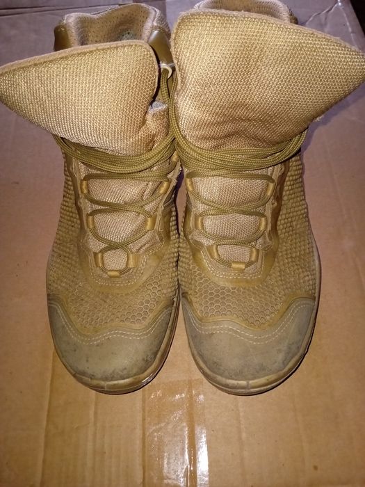 Обміняю або продам берці 44р.