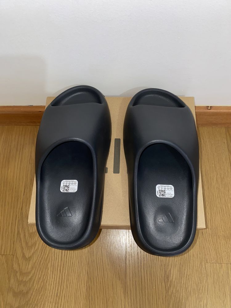 Adidas Yeezy Slide Onyx EU39 // US6