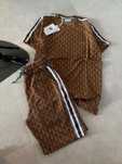 Nowy dres Lacoste Monogram Brazowy