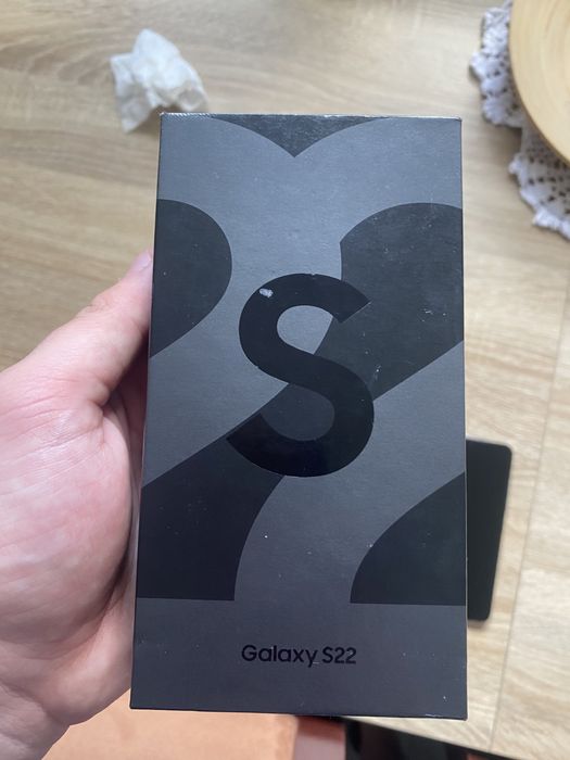 SPRZEDAM Samsung Galaxy S22 NOWY