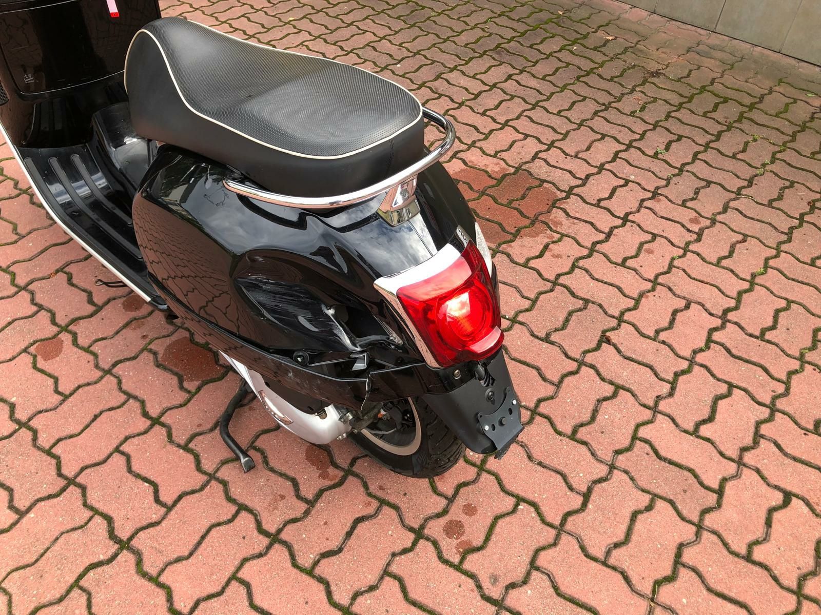Vespa gts super stan BDB