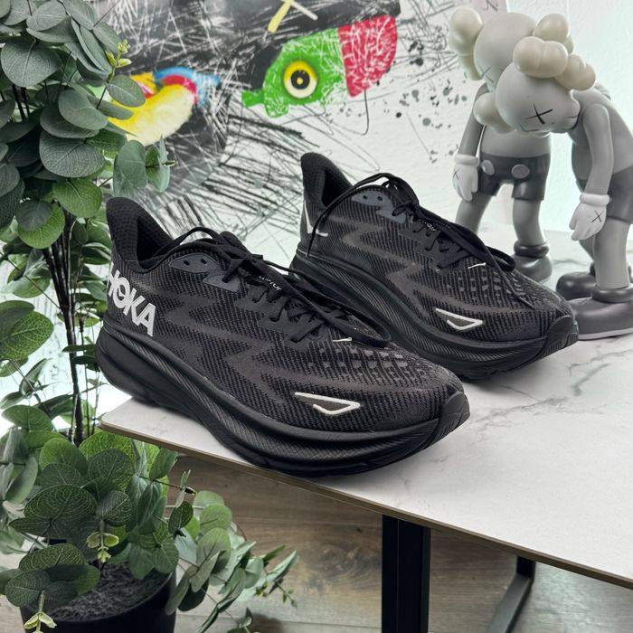 Кросівки Hoka Clifton 9 46.5 розмір Е6336