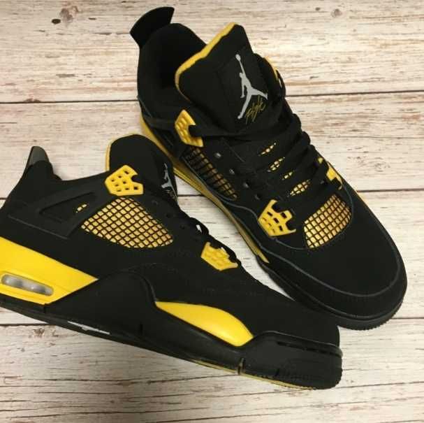 Jordan 4 Retro Thunder R.39
