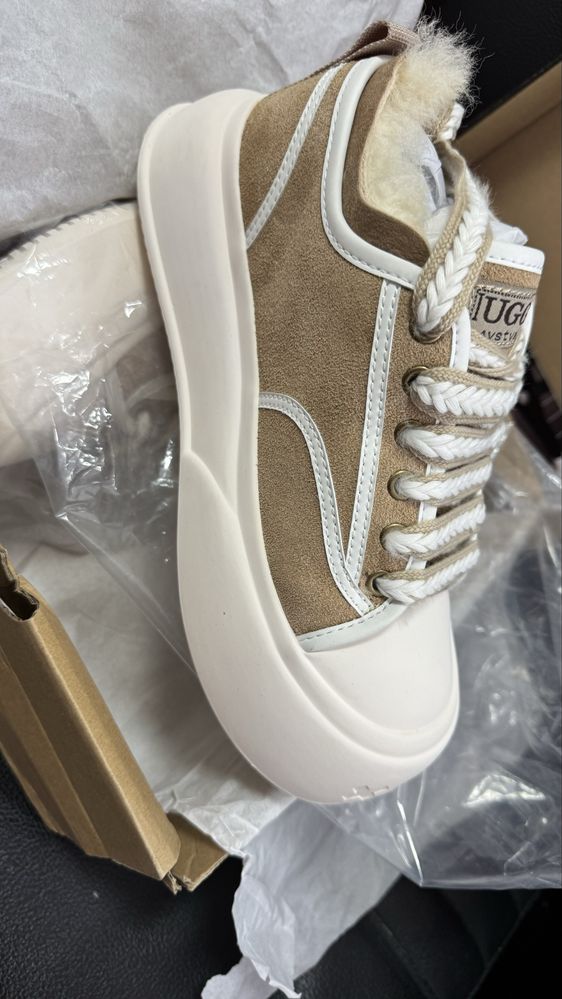 Кеди від UGG нові