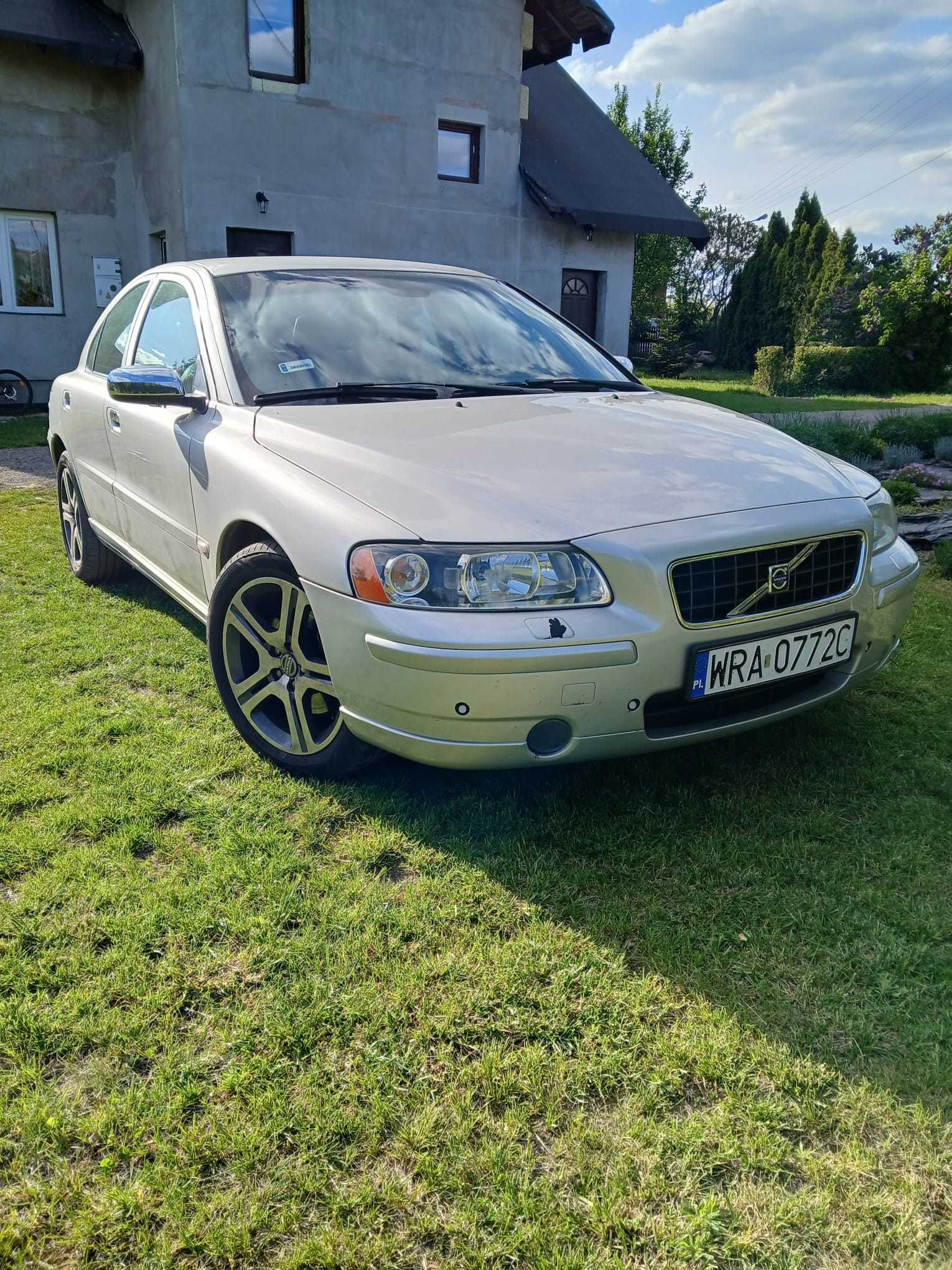 Volvo S60 2 5T AWD z LPG automat polift