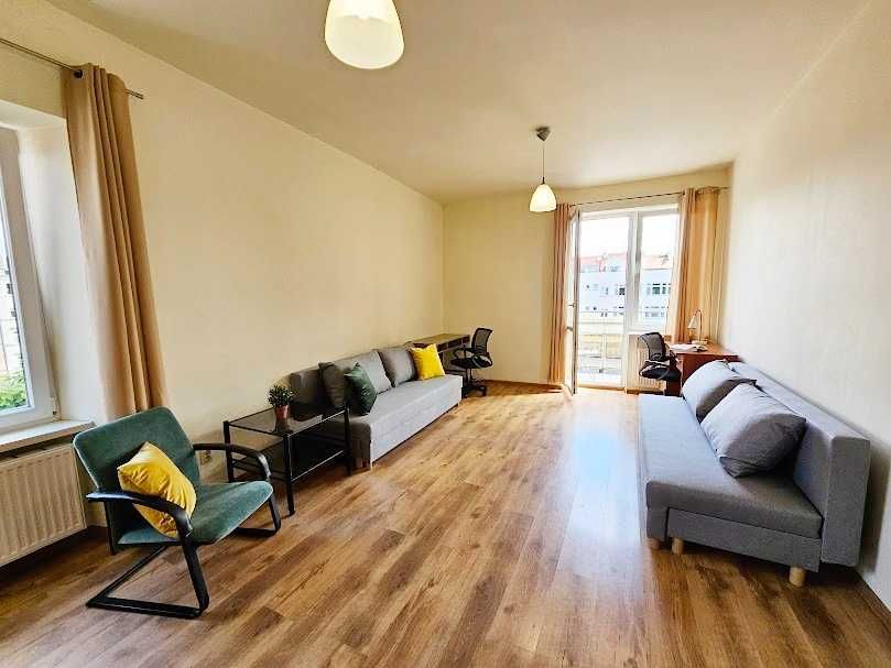 2 pokoje, max 4 osoby, balkon/ Rynek /ul.Kotlarska /Centrum miasta
