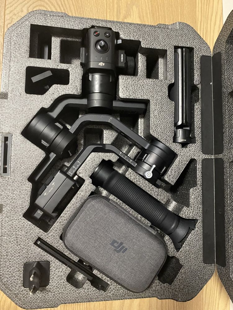 Dji ronin s + grips
