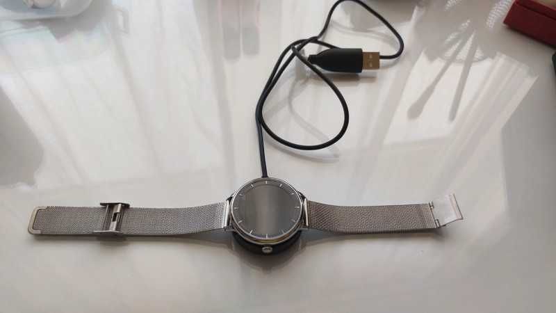 Elegancki smartwatch damski Roneberg RNY12