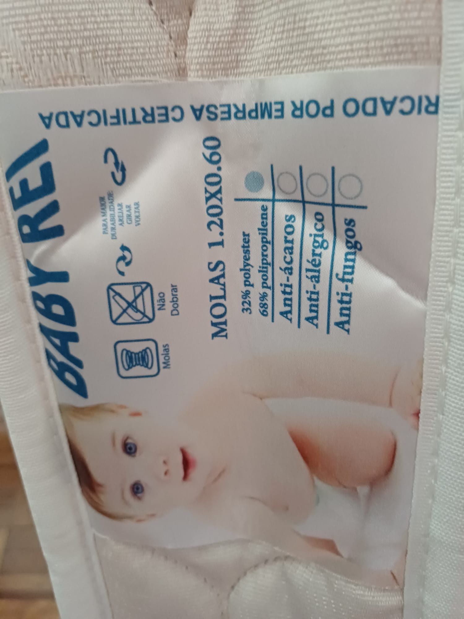 Cama de viagem e Colchão