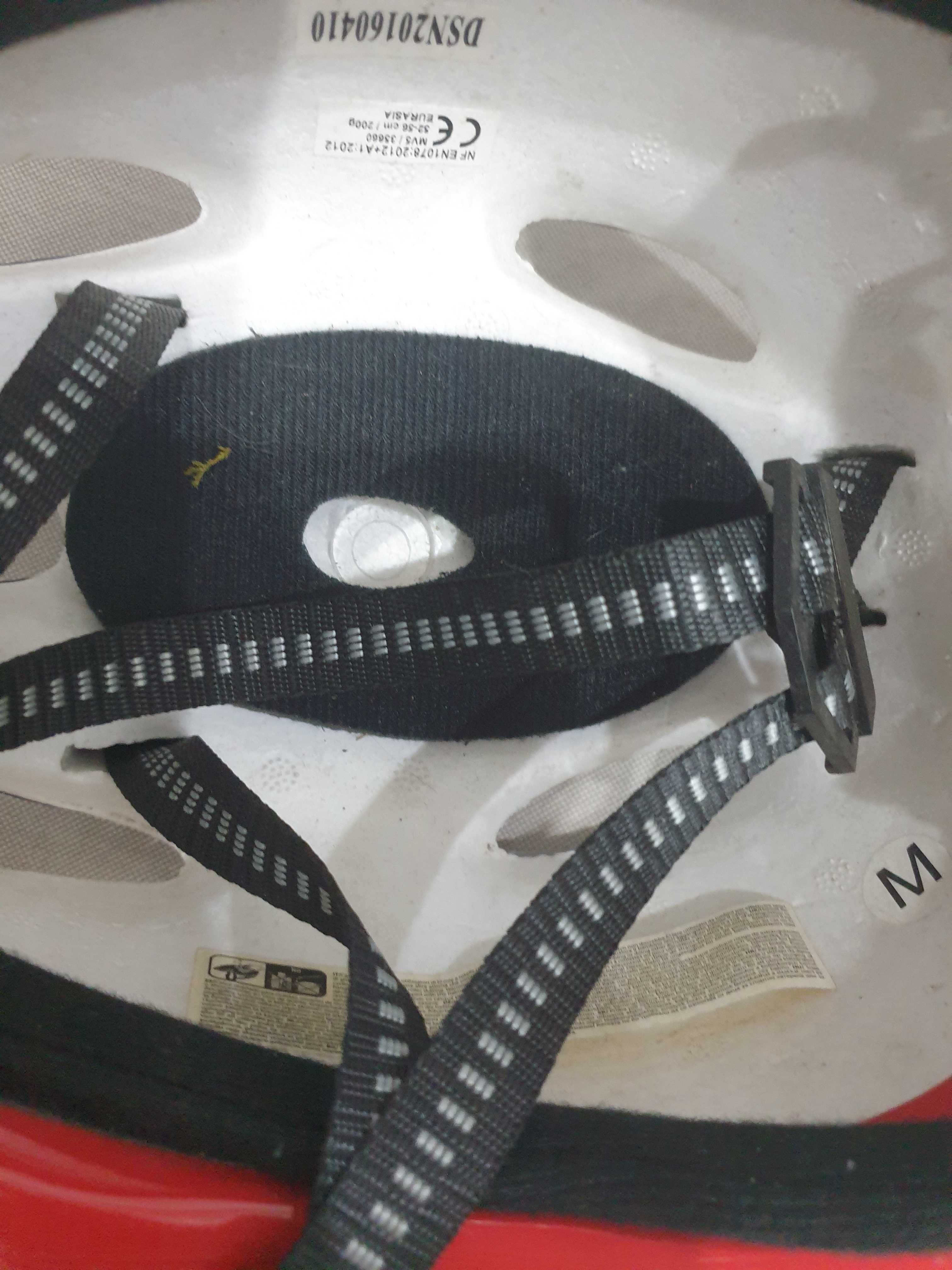 Kask rowerowy dziecięcy Auta Zygzak McQueen - obwód 54-56 cm.