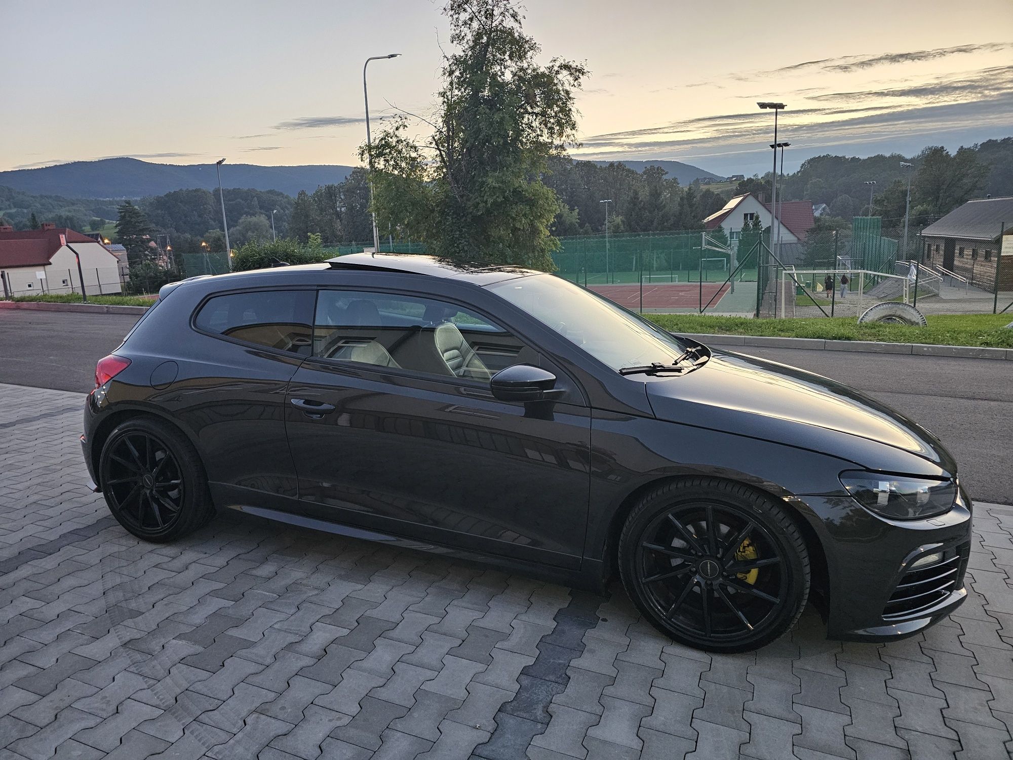 VW Scirocco Pakiet R Model 2010