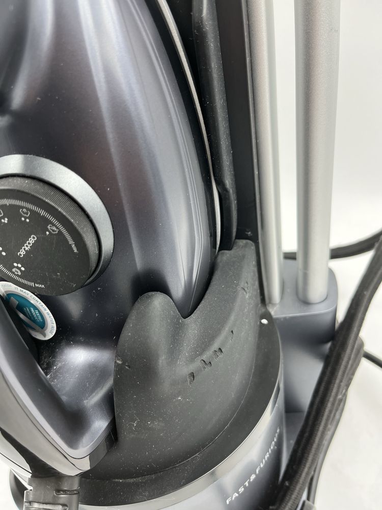 Cecotec fast and furious 9050 x- treme żelazko ze stacja parową