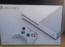 Xbox One S 1TB + comando + caixa