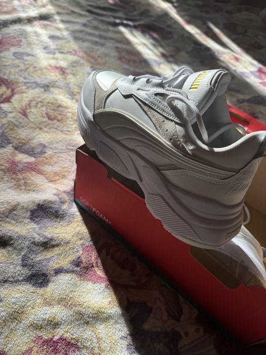 Кросівки puma білого кольору розмір 39