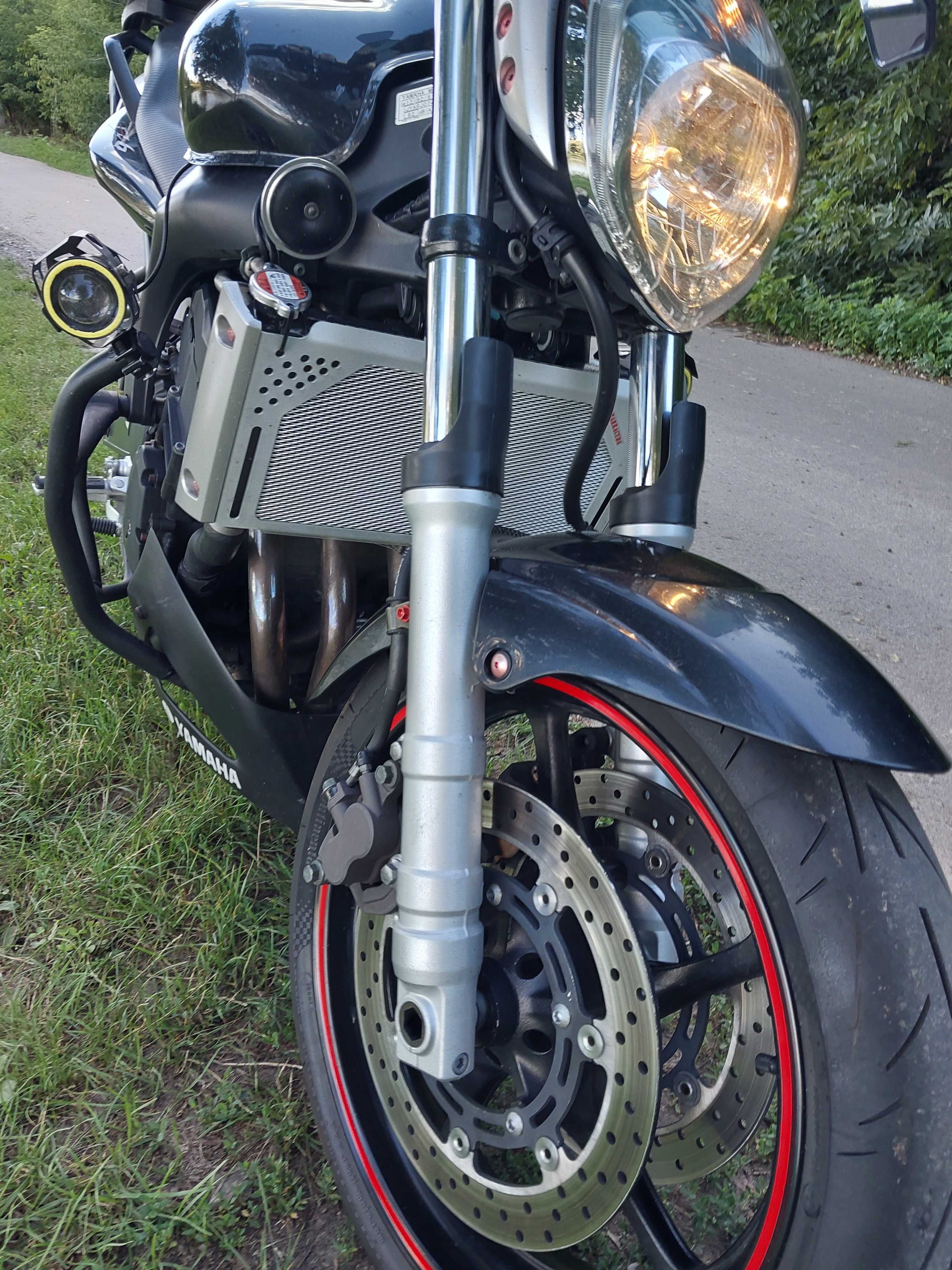 Yamaha FZ6 N 2005