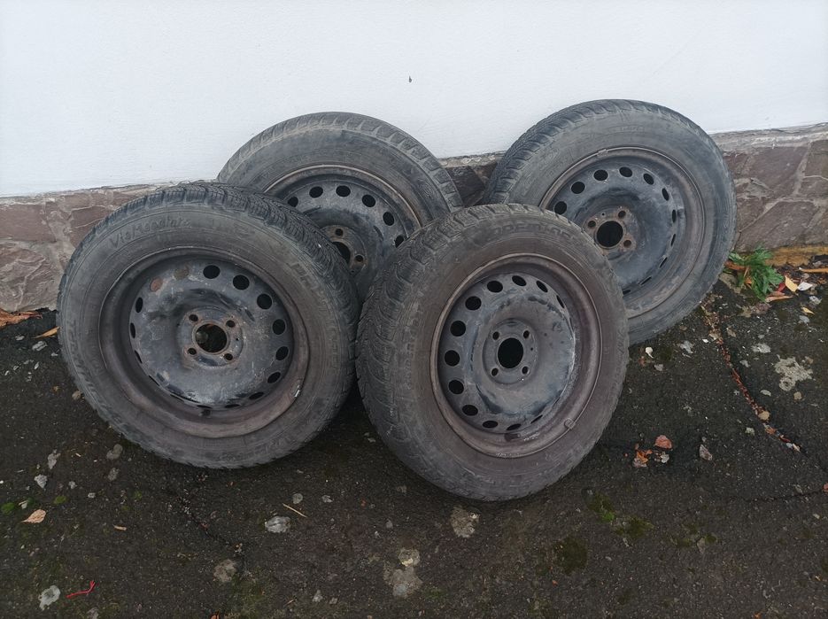 Диски з зимовою резиною R14