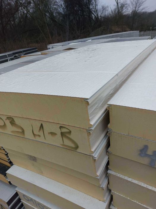 Płyta warstwowa  200 PIR ścienna  kolor biały