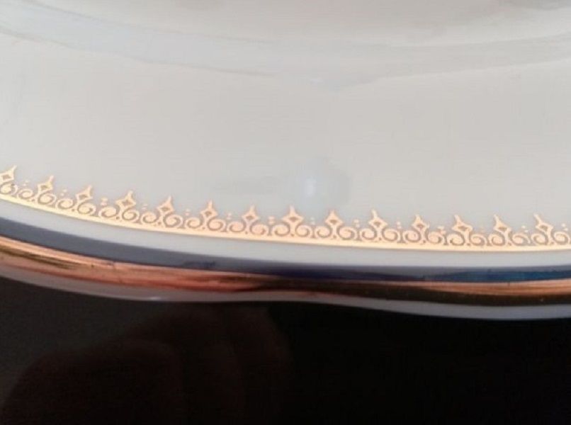 3 półmiski: 2 okrągłe i 1 owalny