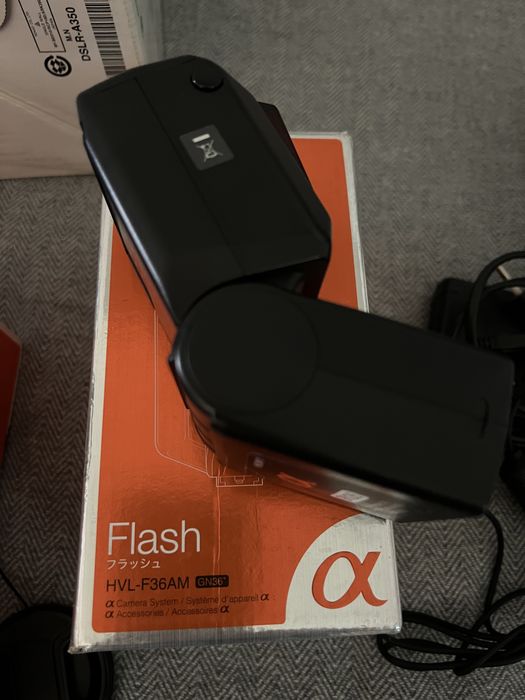 Máquina fotográfica DSRL Sony Alpha a350 Lente 18-250mm c/ extras