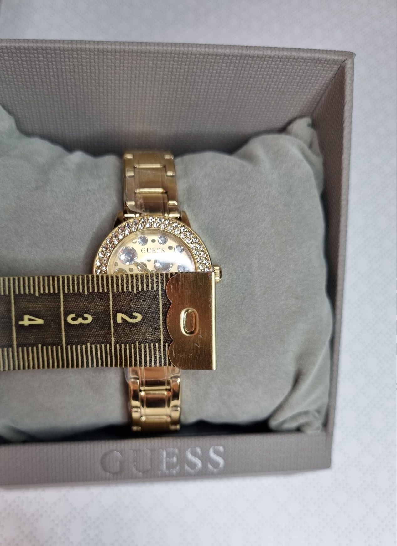 Damski złoty zegarek Guess