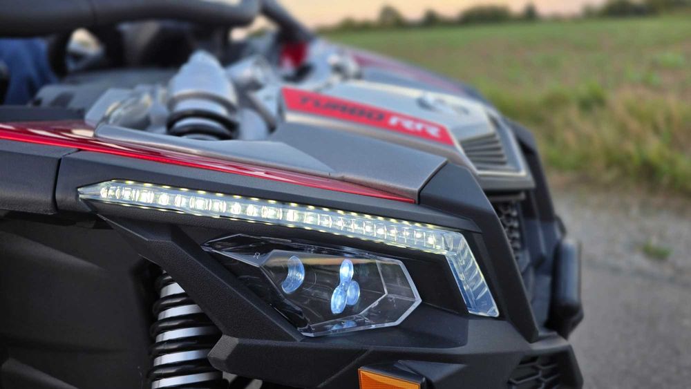 Duże autko CAN-AM Ca001 MAVERICK pompowane koła 800W 24V dla dzieci