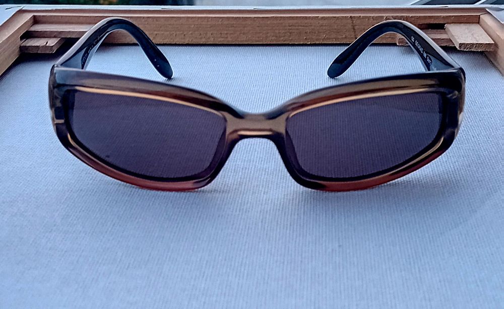 Gucci  2454/S
Em bom estado, preço negociável.
Entrega em