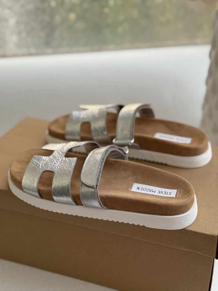 Шльопанці Steve Madden