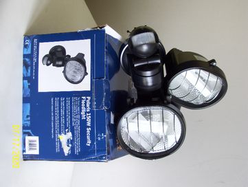 Lampa halogenowa z czujnikiem ruchu Polaris 150 W