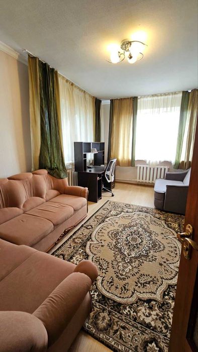 Боярка вул. Ягідна. Будинок, 7 кімнат, гараж. підвал, 6 соток землі.