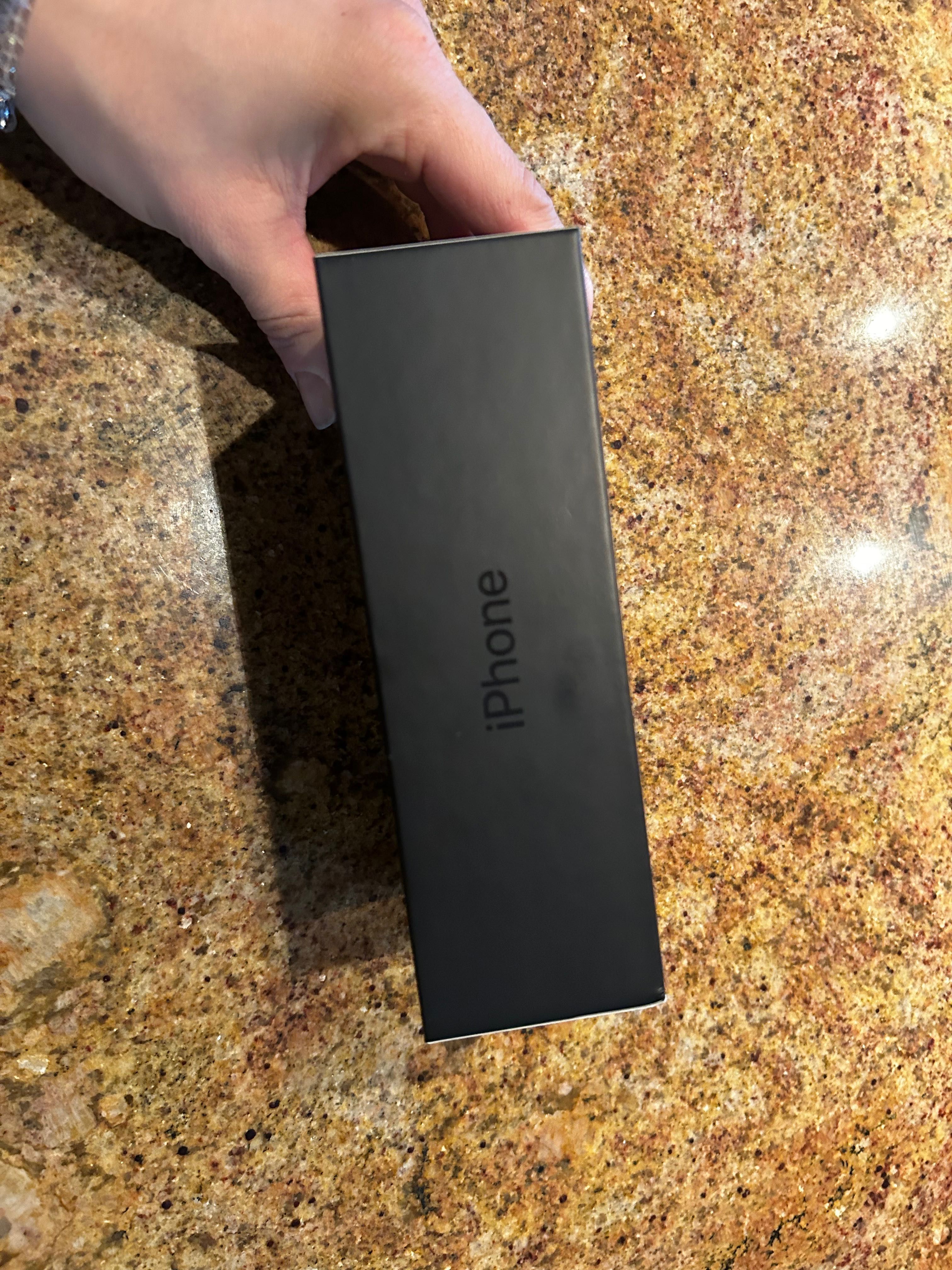 Opakowanie box iPhone 11 Pro