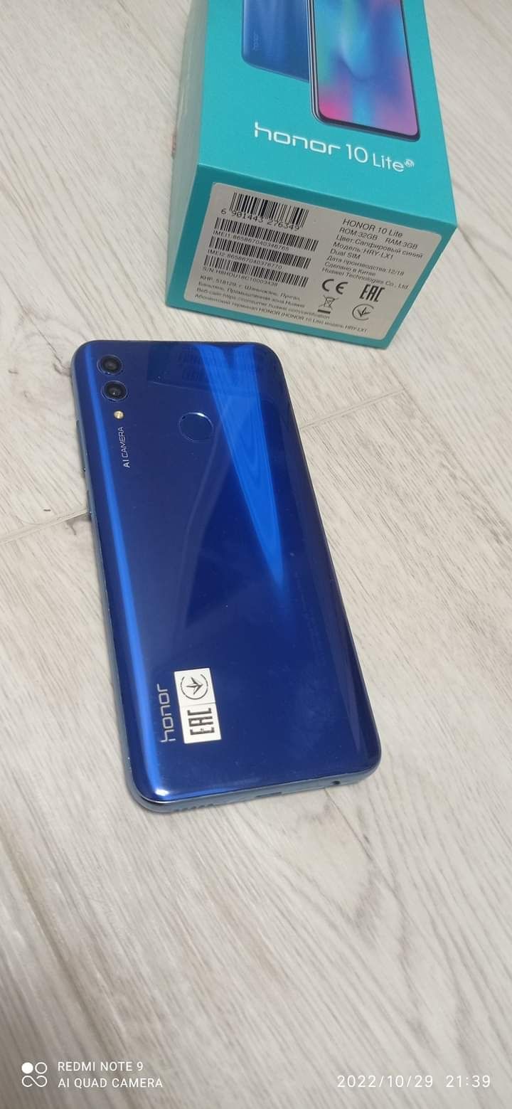 Телефон Honor 10 lite 3/32