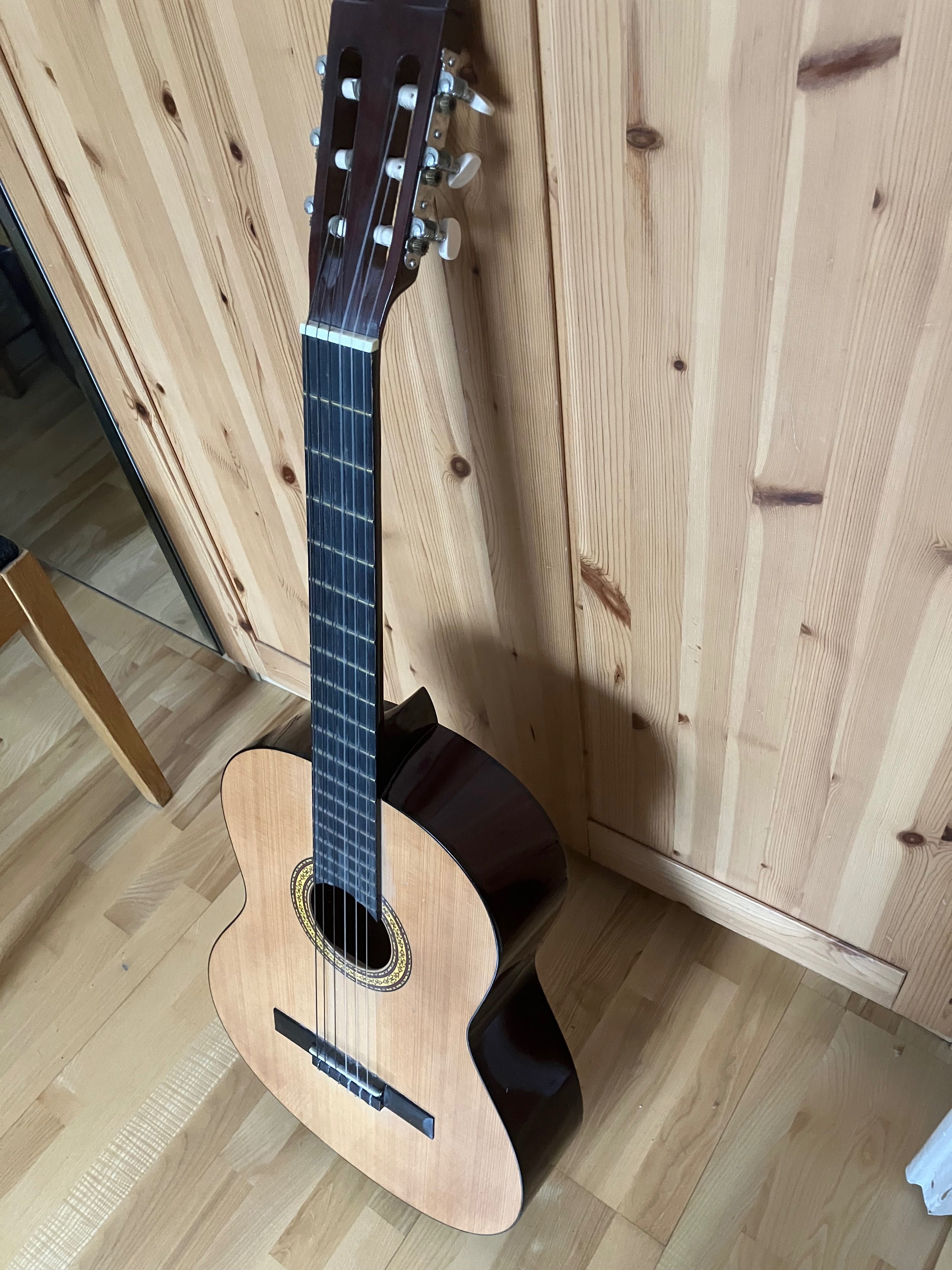 Gitara klasyczna idealna dla początkującego muzyka