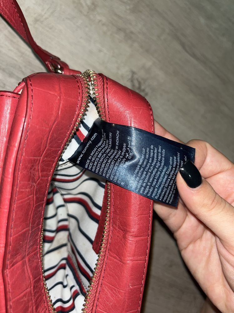 Сумка Tommy Hilfiger, натуральна шкіра, червона