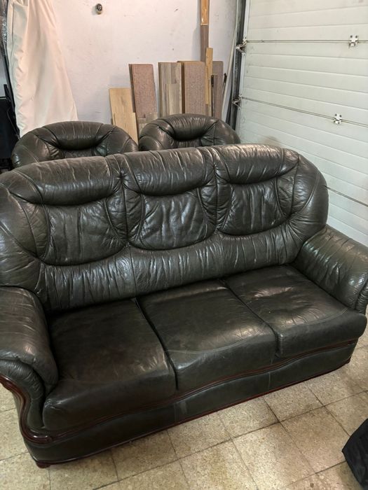 Sofás em pele, conjunto