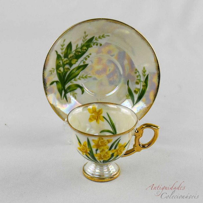 Chávena de café e pires Lustrina, “March Daffodil” circa 1950