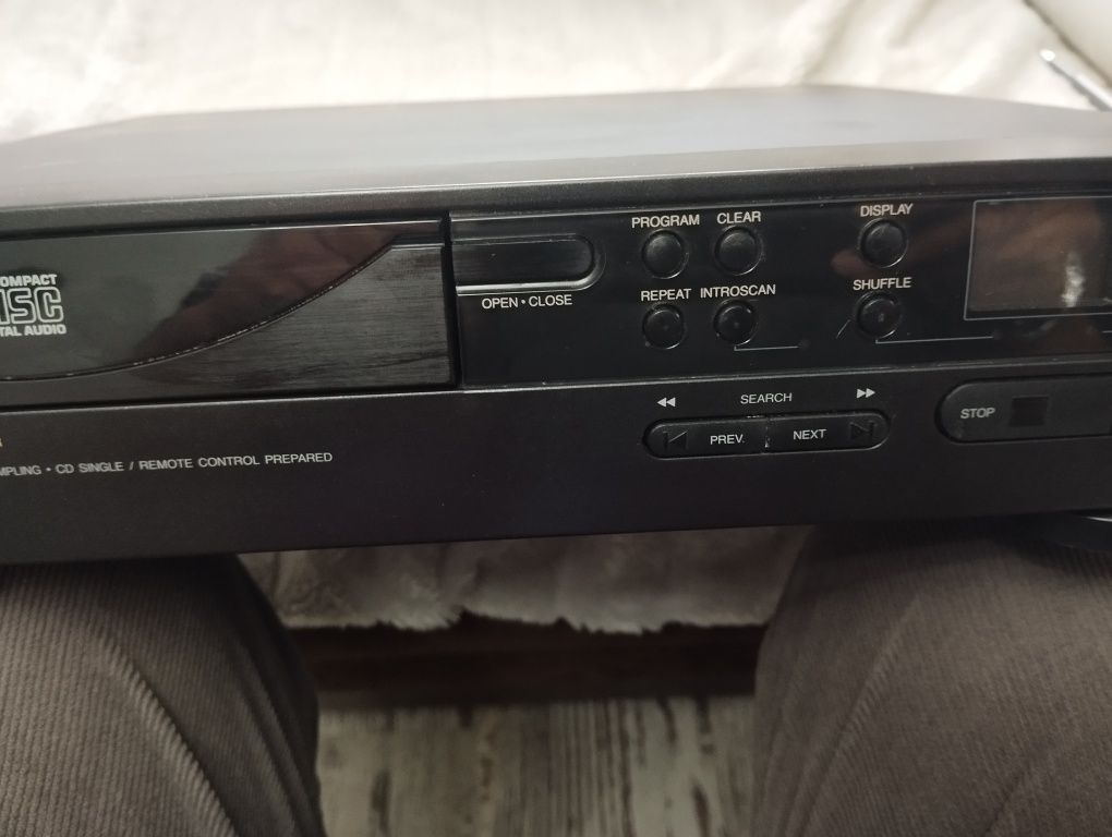 Odtwarzacz CD Philips  AK 691.  2xTDA 7073.