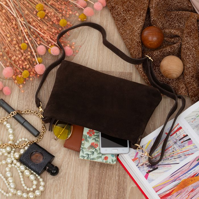 VERA PELLE torebka zamszowa listonoszka z paskiem V687 c.brązowa