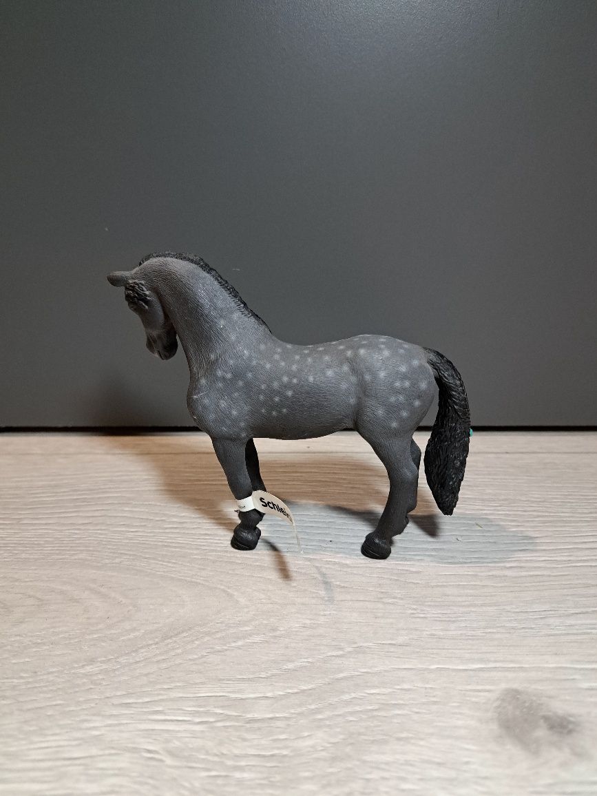 Figurka schleich klacz hiszpańska