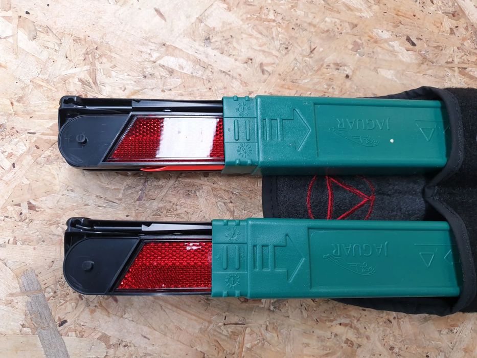 Triângulo de sinalização JAGUAR XF (X250)