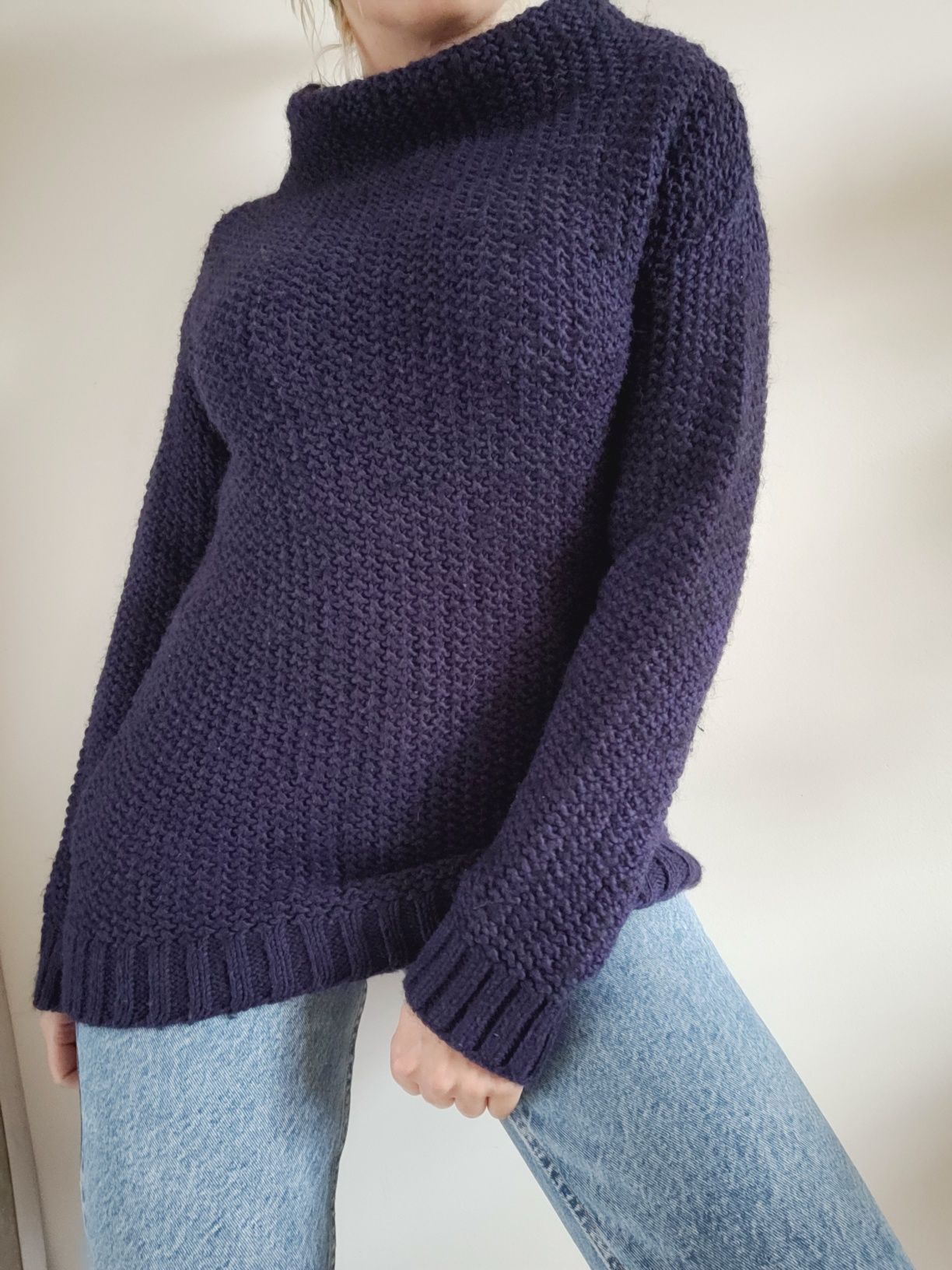 Granatowy wełniany sweter Next