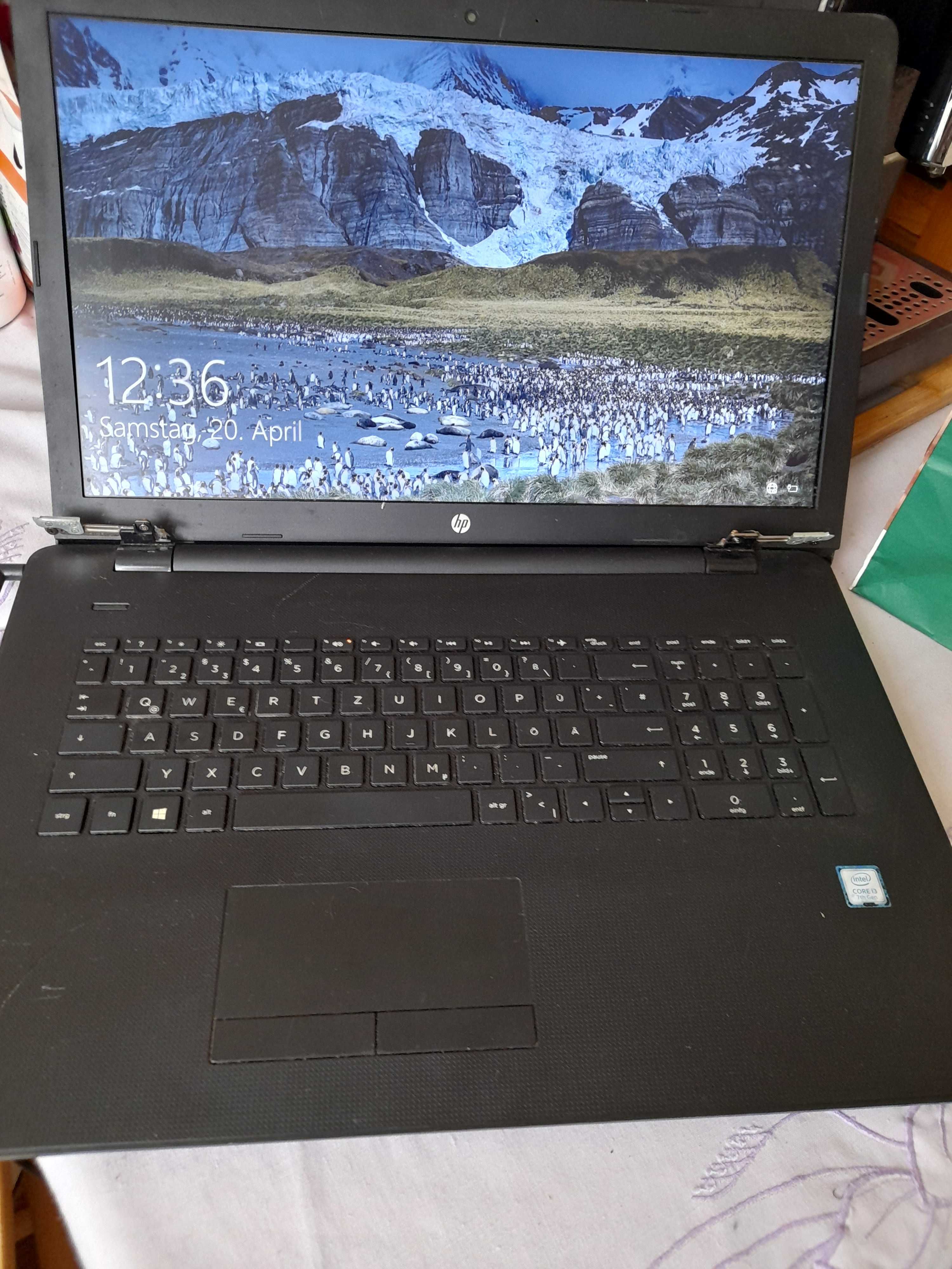 Laptop HP I3-7GEN  8GB RAM