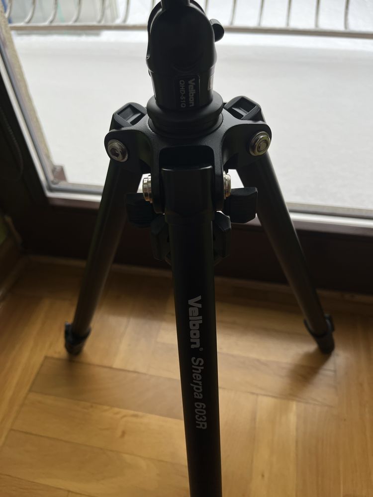 Bardzo stabilny Statyw do aparatu. Velbon sherpa 603 R / F