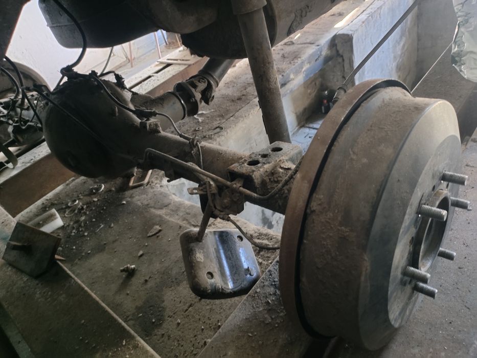 Амортизатори передні та задні 1688650280 на Peugeot Landtrek