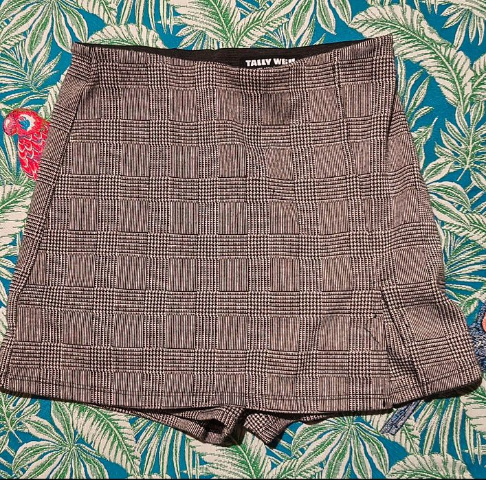 Spodnico-spodenki Tally Weijl roz. 36