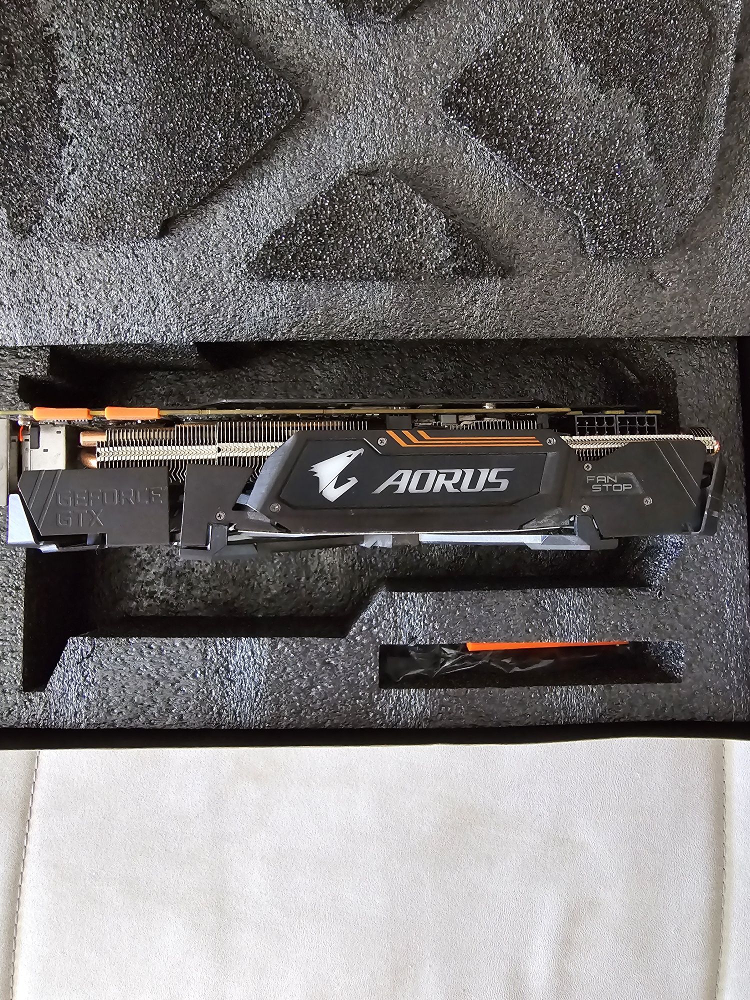 відеокарта Gigabyte AORUS GTX 1080 Ti