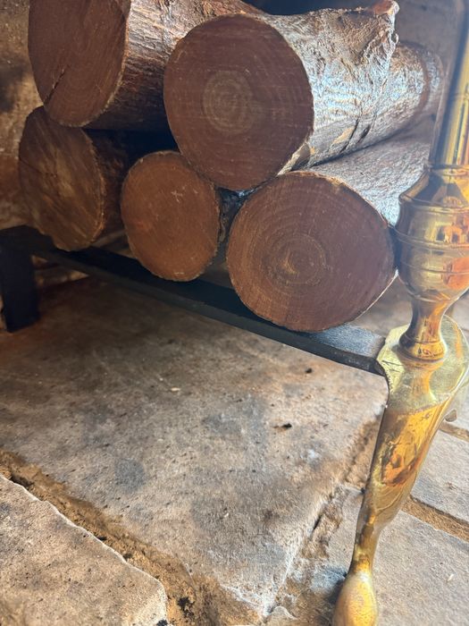 Andirões ou cães de lareira em latão