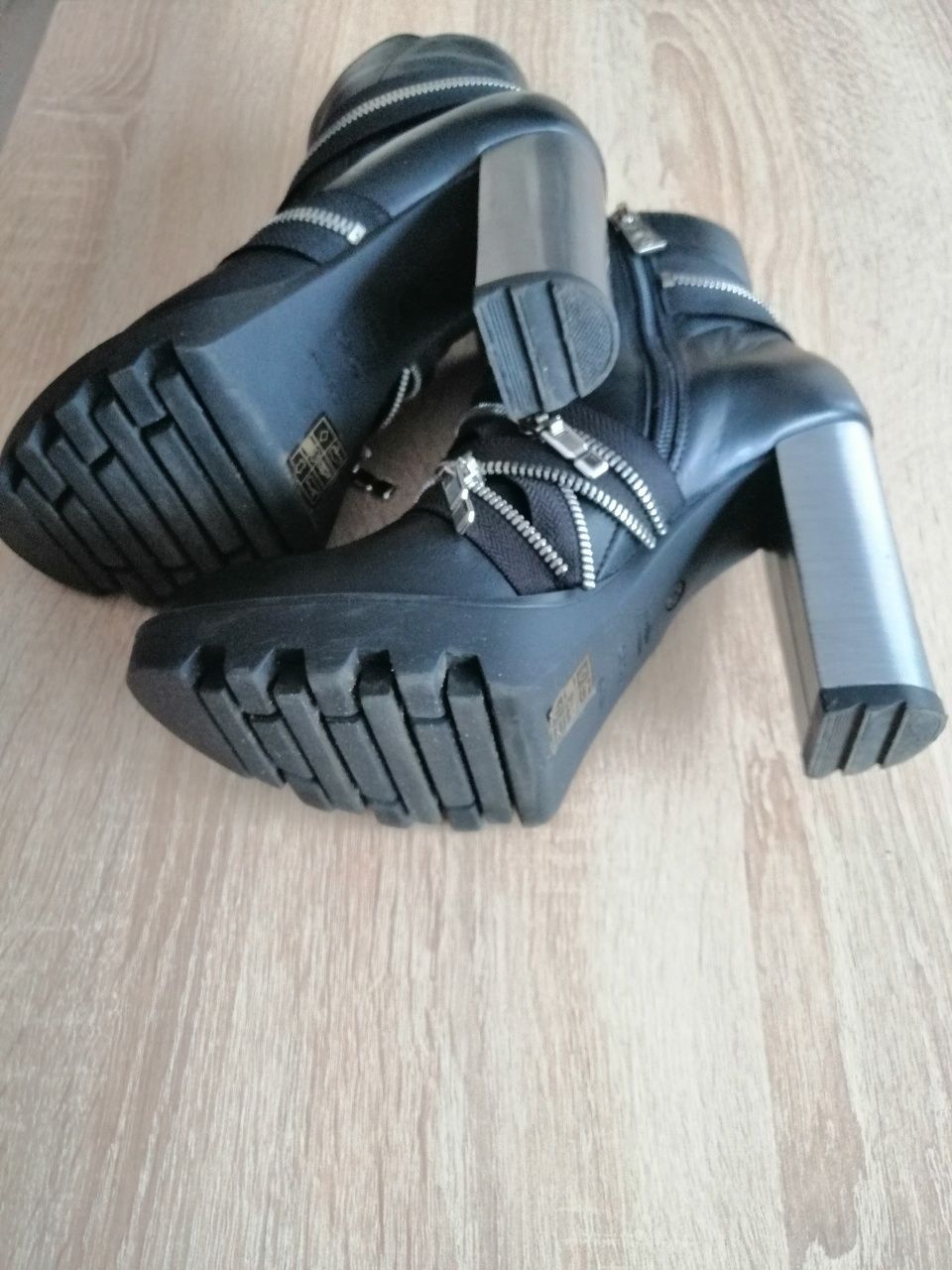 Buty damskie Kazar