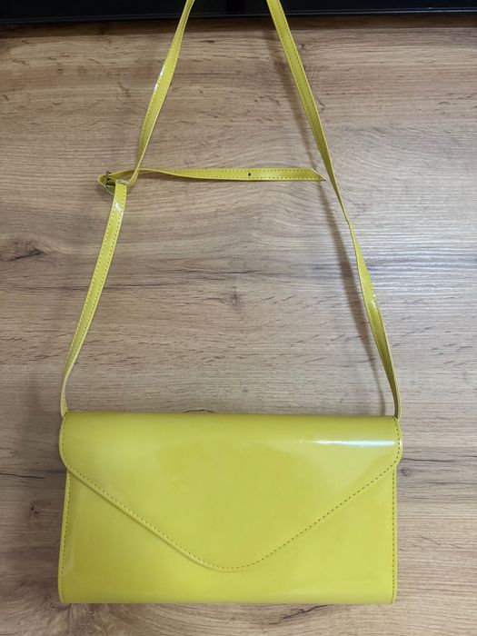 Stylowa żółta torebka